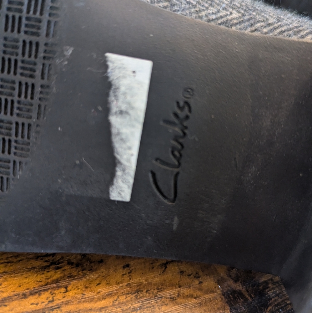 Clarks Ultimate Comfort Herringbone Loafers - Picture 10 of 10